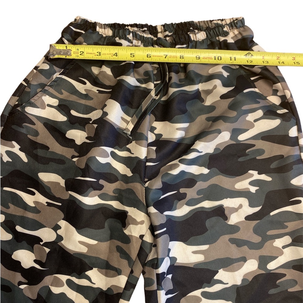 Camo unbranded puffy track pants